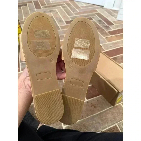 Journee Collection Tan Clair Slides Size 7.5 NWB - Picture 3 of 4